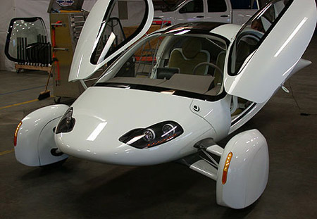 The Aptera Typ-1, which hit 230 miles per gallon during a prototype test. (Flickr/fastwallpapers)