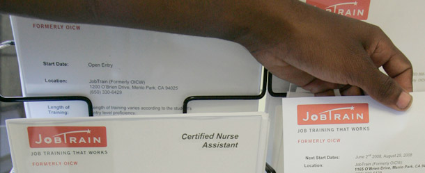 Donte Walker reads job listings at the employment training facility, JobTrain, in Menlo Park, California. (AP/Paul Sakuma)