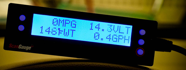 A miles per gallon meter is an essential tool for hypermilers who want to know just how many miles they can go on a gallon of gas. (Flickr/tango_28)