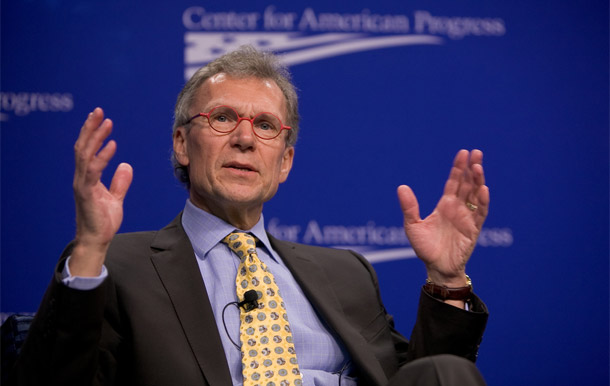 CAP Distinguished Senior Fellow Sen. Tom Daschle speaks at an event for his recently released book, <i>Critical: What We Can Do About the Health-Care Crisis</i>. (CAP/Ralph Alswang)