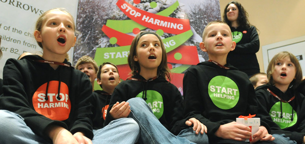 Polish children sing Christmas Carols calling for delegates of the U.N. Climate Change Conference to show wisdom, in Poznan, Poland. (Ap/Alik Keplicz)