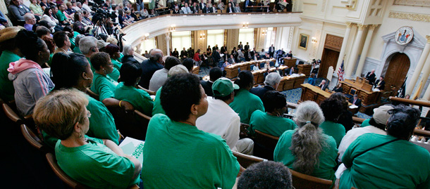 American Federation of State and County Municipal Employees union members pack the New Jersey Assembly gallery to listen to debate on the state budget. (AP/Mel Evans)