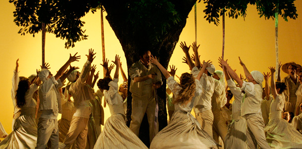 A dress rehersal of "Luisa Fernanda," which premiered last year at the Los Angeles Opera, which has since had to lay off 17 percent of its staff. (AP/Lilli Strauss)