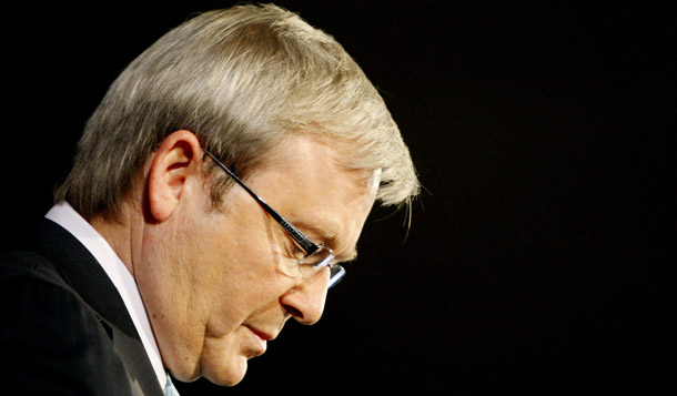 Australian Prime Minister Kevin Rudd pauses during a speech on October 17, 2008. Rudd's new government has been moving forward with an imperfect but positive climate policy agenda that includes a cap-and-trade program. (AP/Mark Baker)
