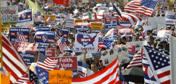 Thousands of immigrant rights advocates pack the National Mall during an immigration reform rally in Washington, on Sunday, March 21, 2010. (AP/Jose Luis Magana)