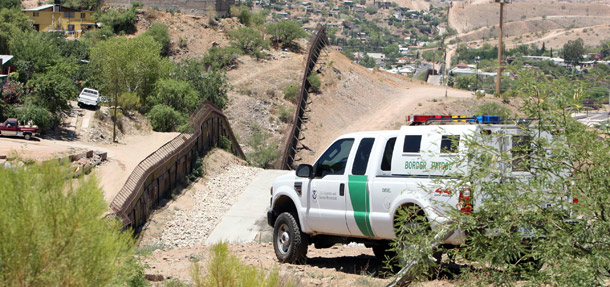 A U.S. Border Patrol truck parks along the U.S.-Mexico border in Nogales, Arizona. (AP/Ross D. Franklin)