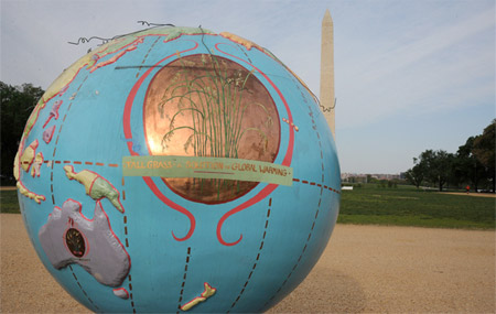 A globe sits on the National Mall in Washington, D.C. as part of a 40th aniversary Earth Day celebration. (Flickr/NASA)
