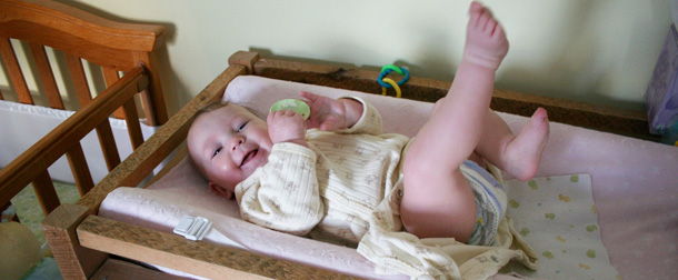 Babies can fulfill their responsibility to protect our environment with the use of  environmentally friendly clothing, toys made up of nontoxic  materials, and homemade baby food recipes. (Flickr/<a href=