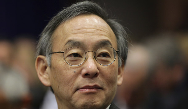 Energy Secretary Steven Chu has mandated that all Department of Energy buildings have white roofs to combat urban heat islands and reduce energy use. (AP/J. Scott Applewhite)