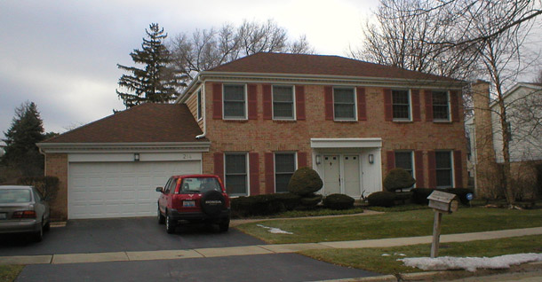 A house is shown in the Laurel Hill subdivision in the Chicago suburb of Deerfield, Illinois. Suburban counties are driving the growth of poverty in the Chicago six-county area. (Flickr/<a href=