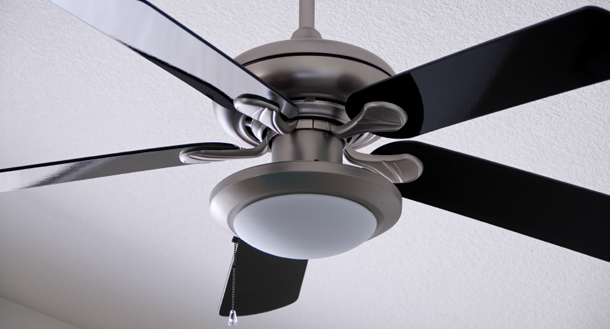 Many ceiling fans come with a switch that changes the blades’ direction. In a counterclockwise direction the blades will produce cool breezes. When going clockwise, however, they produce warm air. (iStockphoto)