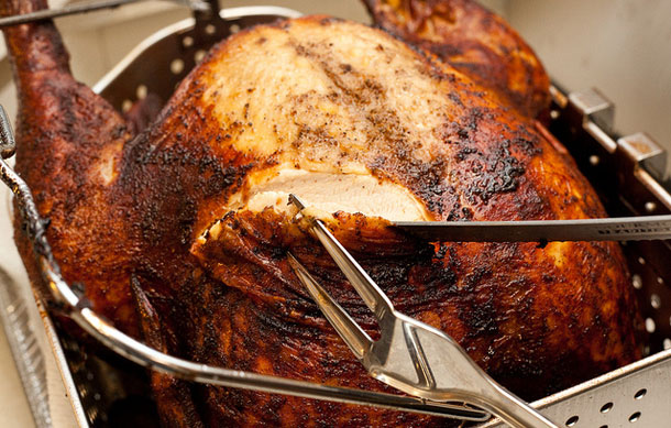 The oil left over from making a deep-fried turkey can easily be turned into biofuel. (Flickr/henry alva)