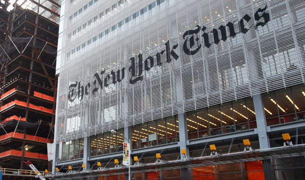 <i>The New York Times</i> and <i>The Philadelphia Inquirer</i> both repeated this week the statistical lie that federal workers are overpaid. (AP/Mark Lennihan)