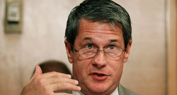 Sen. David Vitter (R-LA), above, has introduced a bill with Rep. Lamar Smith (R-TX) that strips immigration agencies of their discretion to make decisions related to the detention and removal of immigrants. (AP/Manuel Balce Ceneta)
