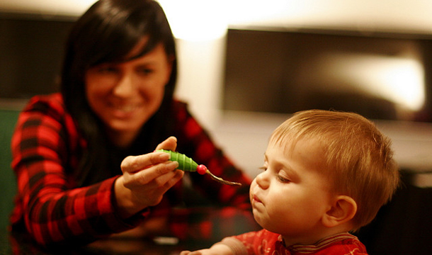 Smart federal investments in nutrition programs stem the degree to which struggling families face hunger and food insecurity. (Flickr/<a href=