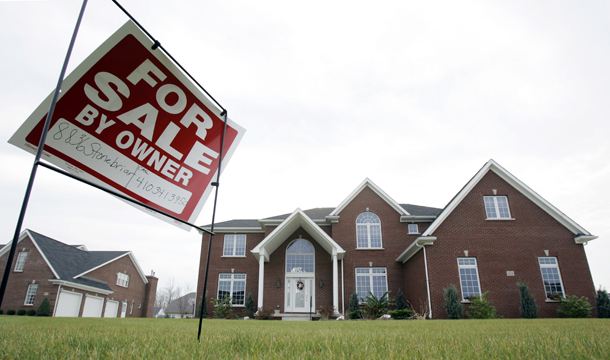 A home for sale by owner is seen in Clarence, New York. Without consumer protections today, it is essential to have effective national standards for mortgage servicers. (AP/David Duprey)