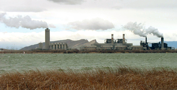 The Four Corners Power Plant, shown April 6, 2006, is one of two coal-fired plants in northwest New Mexico. (AP/Susan Montoya Bryan)