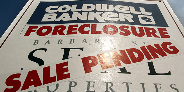 (Foreclosure sign)