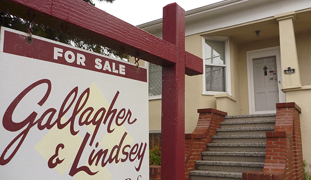 A home is seen for sale in Alameda, California. (AP/Ben Margot)