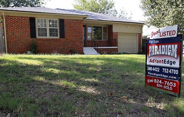 A home is seen for sale in Oklahoma City on Friday, September 21, 2012. (AP/Sue Ogrocki)