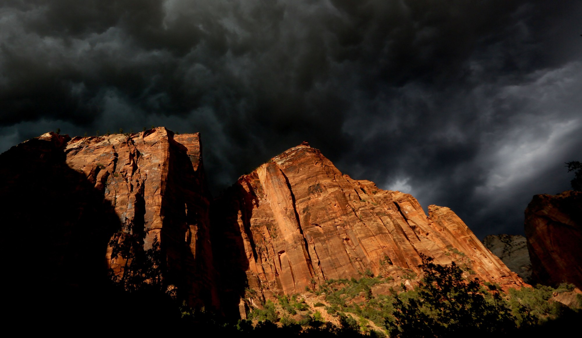 A storm makes its way through Zion National Park outside of Springdale, Utah. (AP/Sandy Huffaker)