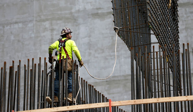 A construction worker is shown in Miami, Florida, on January 26, 2016. (AP/Lynne Sladky)