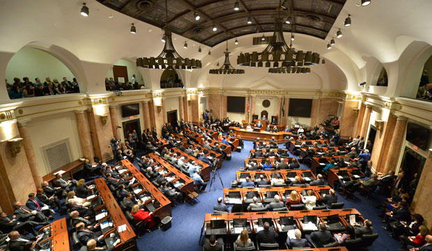 Members of the Kentucky House and Senate meet in a joint session as Gov. Matt Bevin delivers his budget address at the Kentucky State Capitol on January 26, 2016. (AP/Timothy D. Easley)