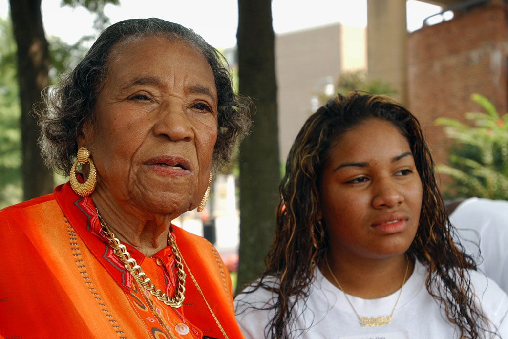 Civil rights leader Amelia Boynton Robinson, left, and high schooler Natalie Ortiz  tour the Martin Luther King Jr. National Historic Site in Atlanta on August 26, 2003. (AP/Gregory Smith)
