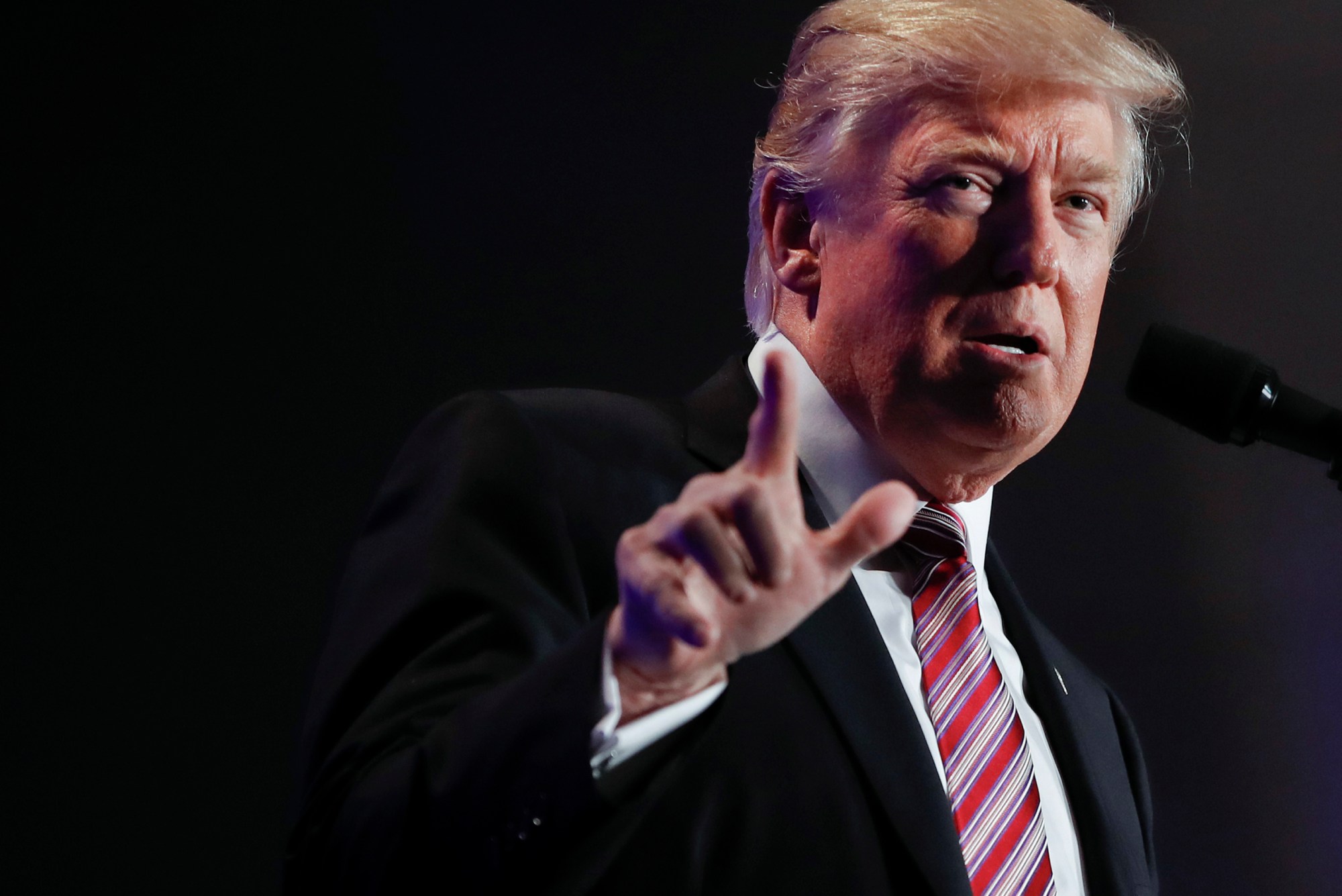 President Donald Trump speaks at the House and Senate GOP lawmakers' annual policy retreat in Philadelphia, January 26, 2017. (AP/Pablo Martinez Monsivais)