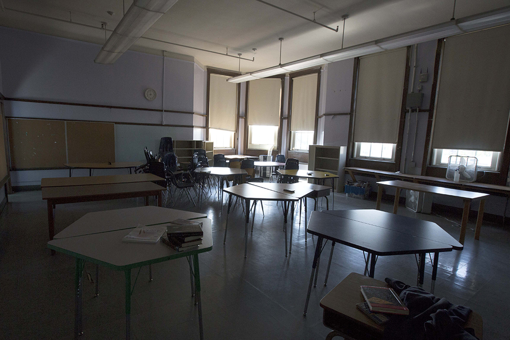 A sixth-grade Chicago classroom sits empty on the final day of school, June 2013. ((AP/Scott Eisen))
