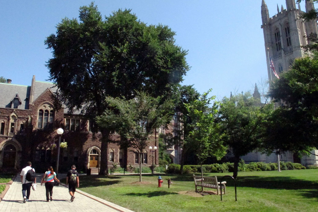 Students walk across a college campus in Hartford, Connecticut, August 1, 2017. (AP/Dave Collins)