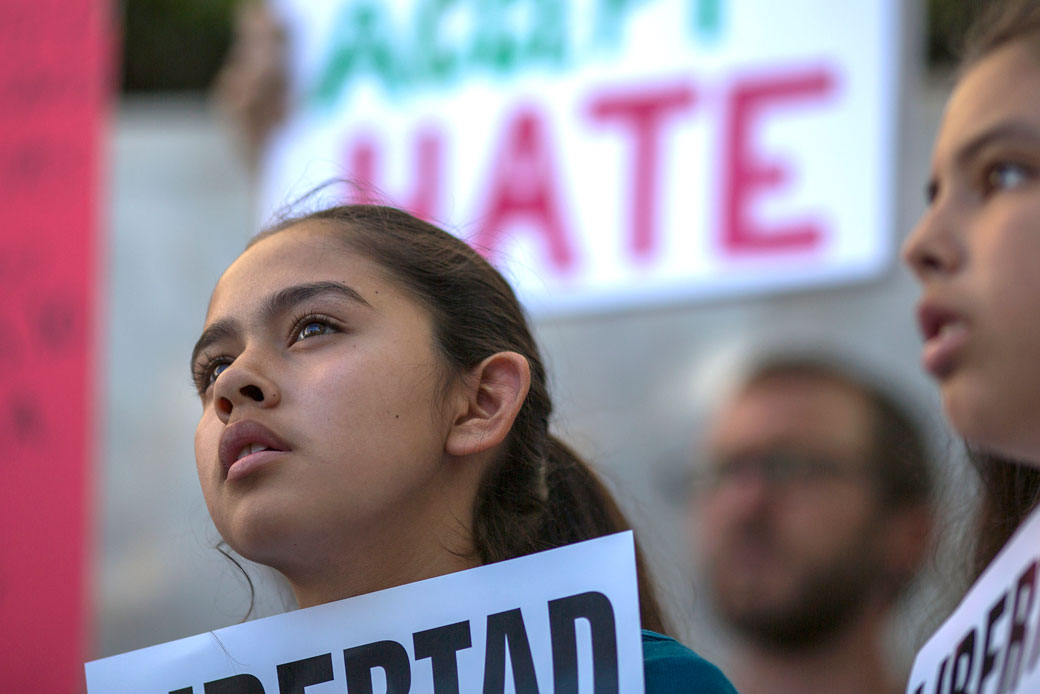 Fatima Avelica protests her father's detainment while in front of U.S. Immigration and Customs Enforcement (ICE) offices in Los Angeles, March 13, 2017. (Getty/David McNew)