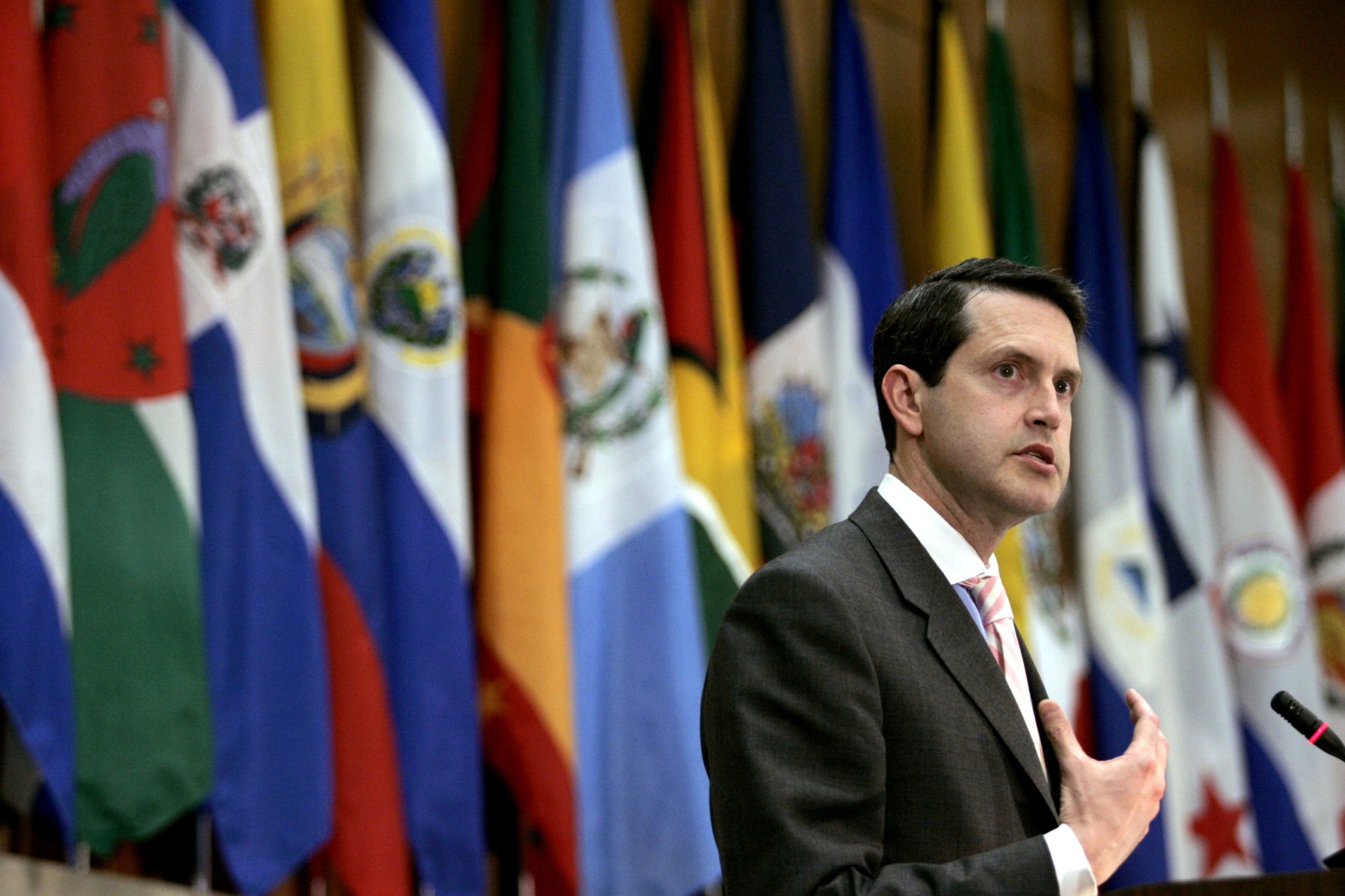 Randal K. Quarles addresses Council of the Americas during its 35th Washington Conference in 2005. (Getty Images/Chip Somodevilla)