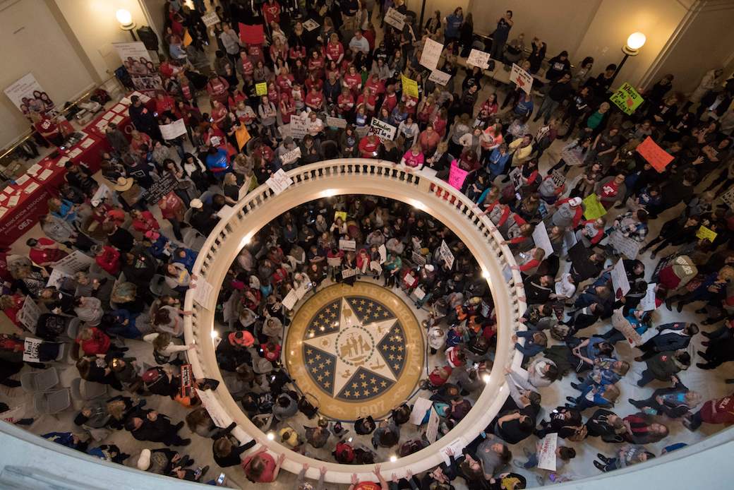 Teachers rally at the state capitol in Oklahoma City to demand lawmakers increase funding for public schools, April 2018. (Getty/J PAT CARTER/AFP)