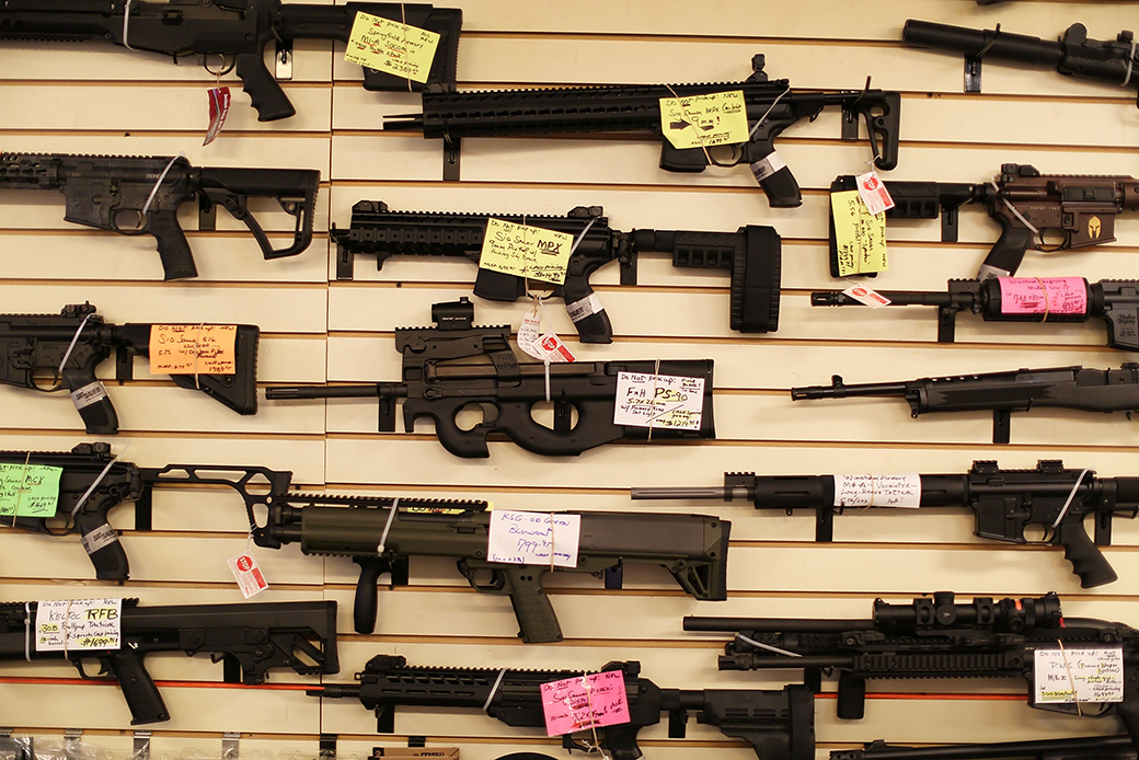 Firearms are seen on display at the K&W Gunworks store in Delray Beach, Florida, January 2016. (Getty/Joe Raedle)