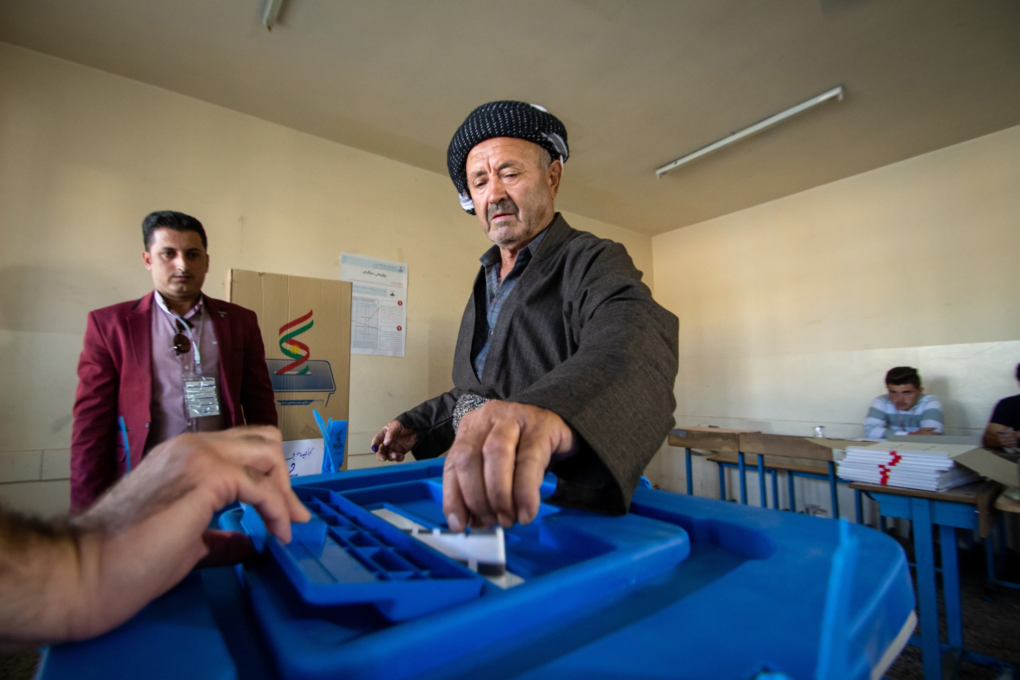 30 September 2018, Iraq, Sulaymaniyah: Omar Hamagharib Ahmad (72) voted for the parliamentary elections. One year after the controversial independence referendum of the Kurds in northern Iraq, parliamentary elections have begun in the autonomy region. More than 3.8 million voters are called upon to elect the 111 members of the regional parliament in the city of Erbil from more than 750 candidates. Photo: Tobias Schreiner/dpa (Photo by Tobias Schreiner/picture alliance via Getty Images)