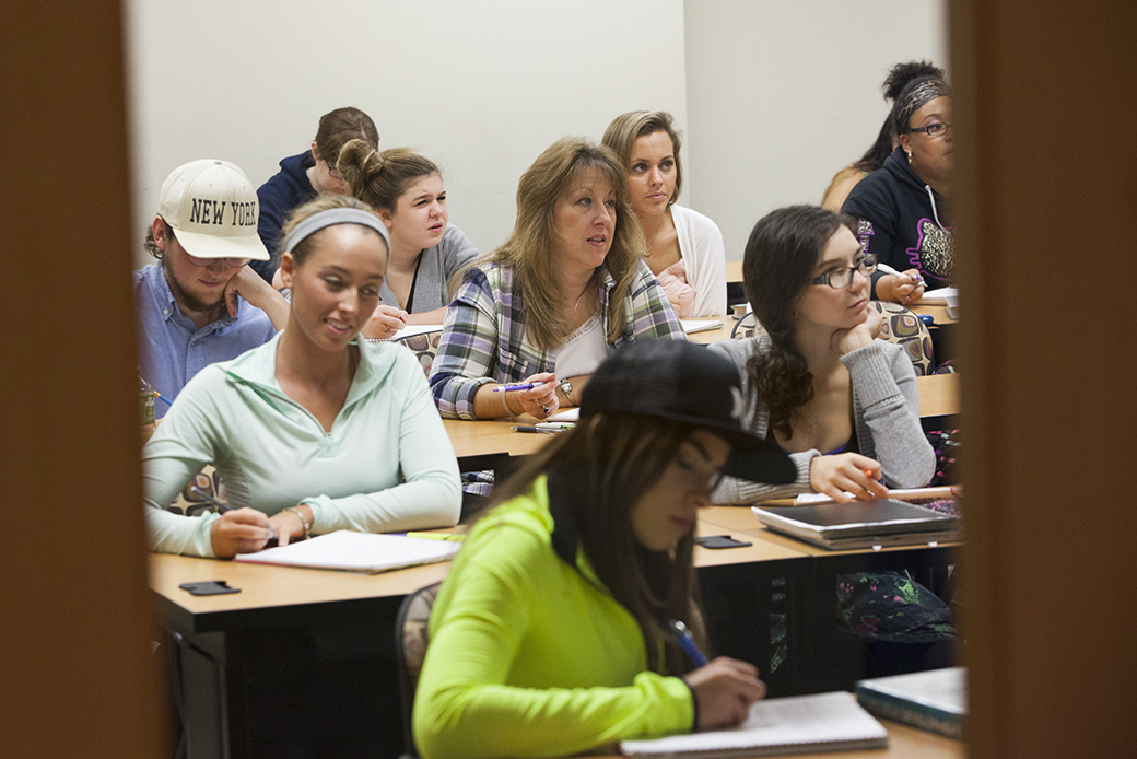 Students take a community college class in Maryland, October 2015. (Getty/Melanie Stetson Freeman)