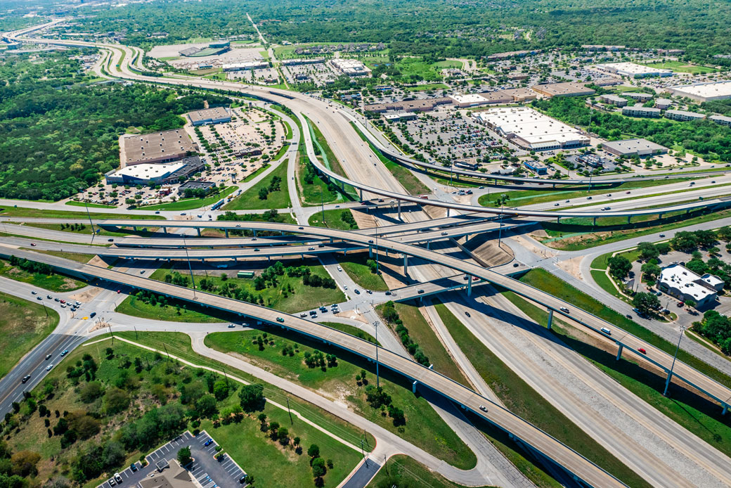 A spaghetti highway overpass intersection and shopping center in Austin, Texas. (A spaghetti highway overpass intersection and shopping center in Austin, Texas.)