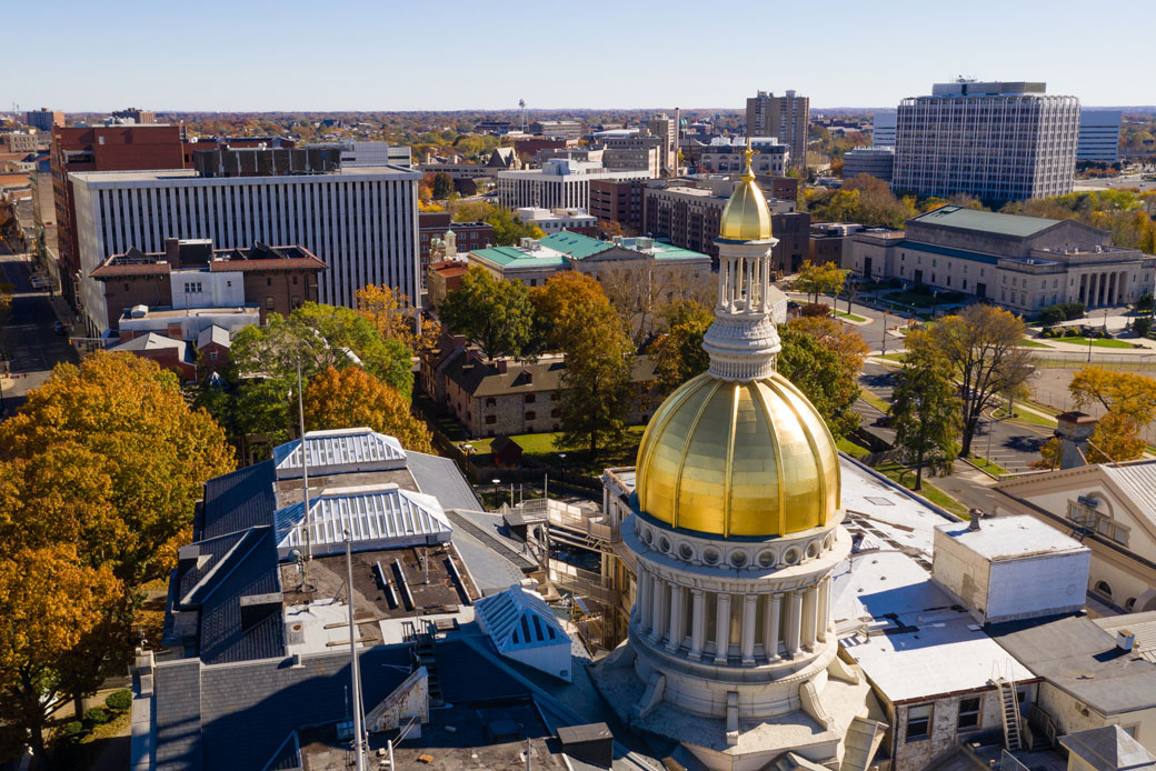 The New Jersey Capitol dome reflects sunlight in downtown Trenton. (Getty/Chris Boswell)