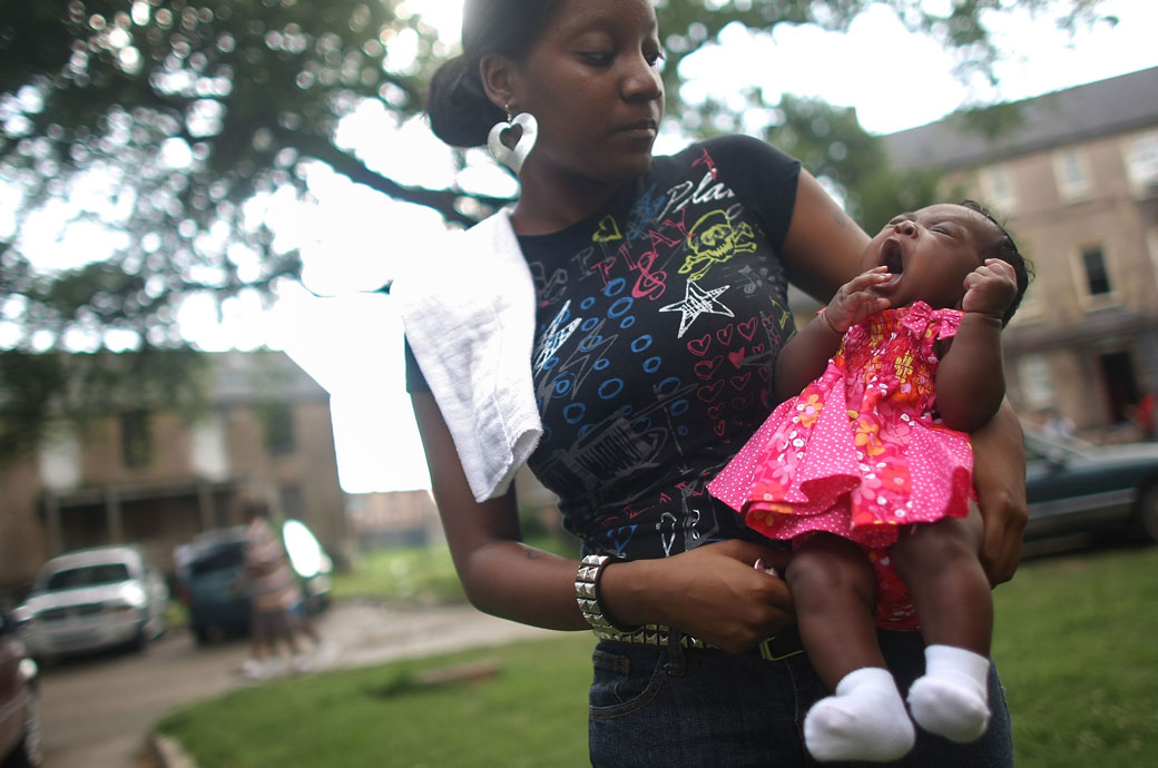 A mother and her child, May 2008. (Getty/Mario Tama)