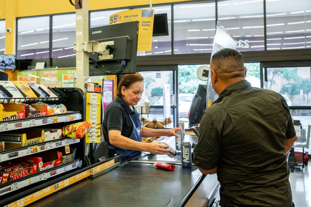 Working Class Consumer Understanding the Working Class and the Challenges It Faces - Center ...